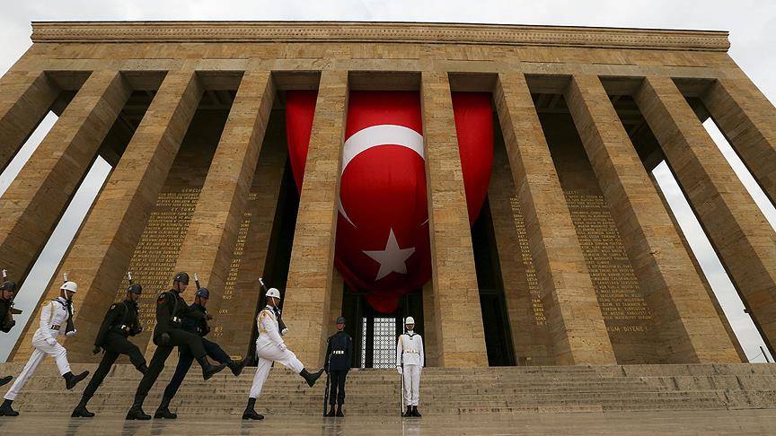 10 Kasım resmi tatil mi? Atatürk'ü Anma Günü'nde okullar, bankalar ve kamu kurumları açık mı? 4